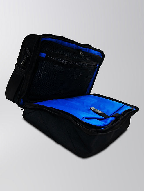 Three Peaks GBR 28L Weekender - Blue / Black
