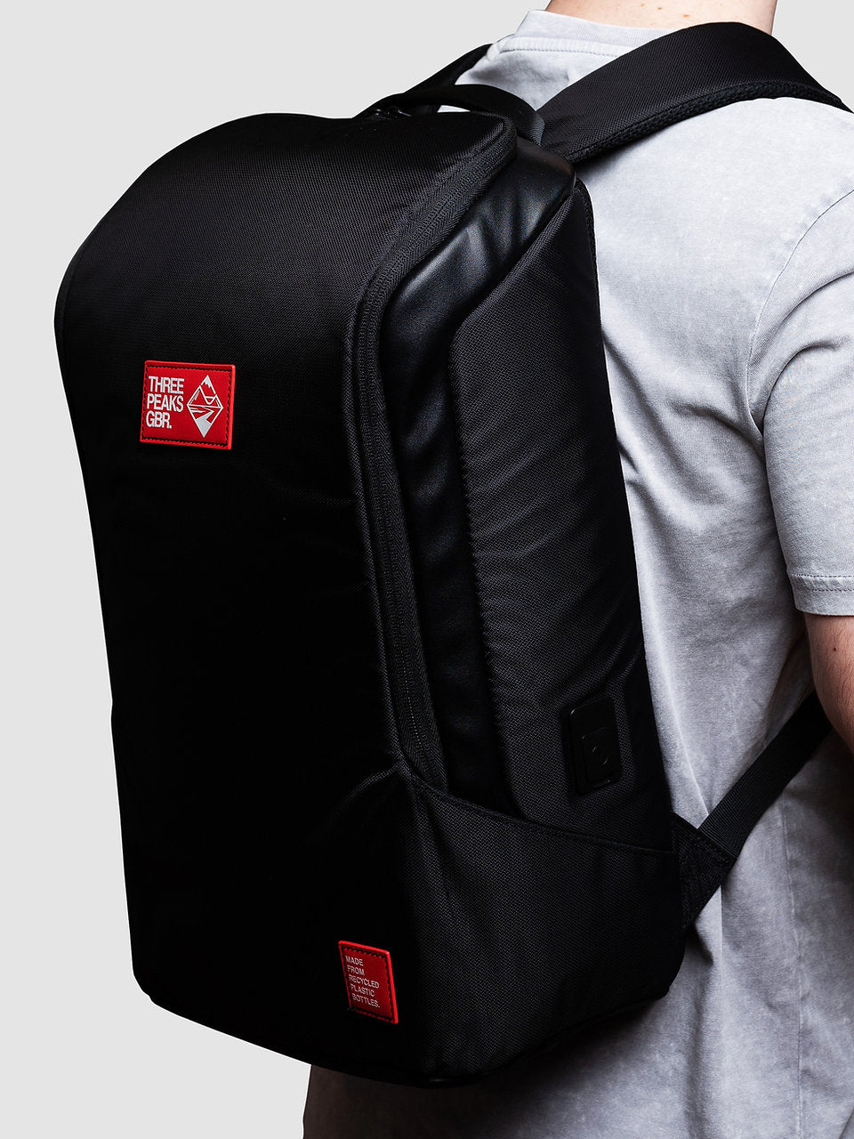 Three Peaks GBR Commuter 22L - Red Logo