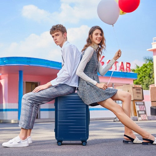 British Traveller 24 Inch Durable Polycarbonate - ABS Hard Shell Suitcase with TSA Lock - Navy