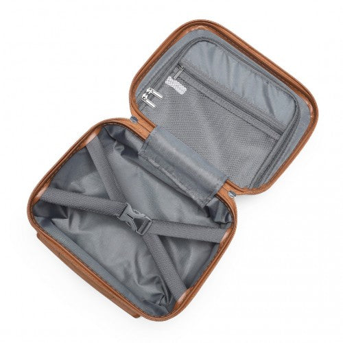 British Traveller 13 Inch Ultralight Abs And Polycarbonate Vanity Case - Cream